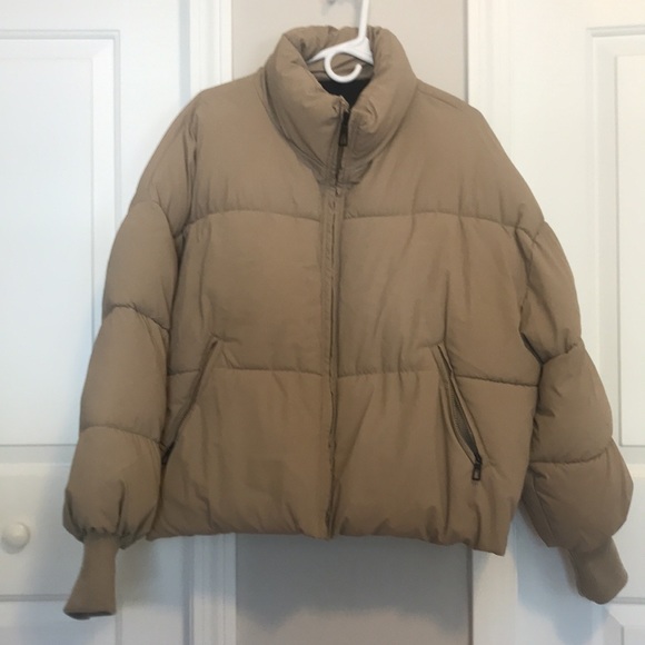 Zara trendy tan puffer jacket - Picture 3 of 9